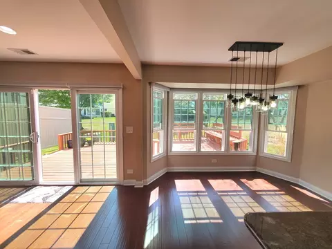 4904 Turnberry Dr, Hoffman Estates, IL 60010 photo 15