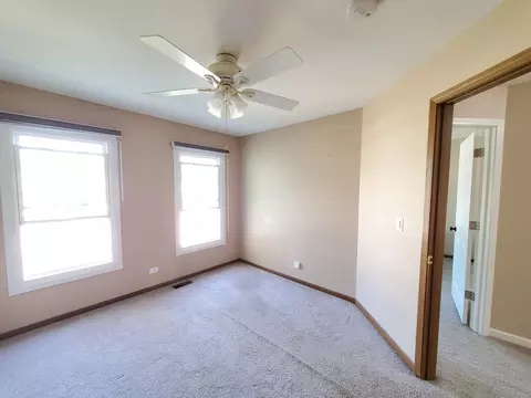 4904 Turnberry Dr, Hoffman Estates, IL 60010 photo 38