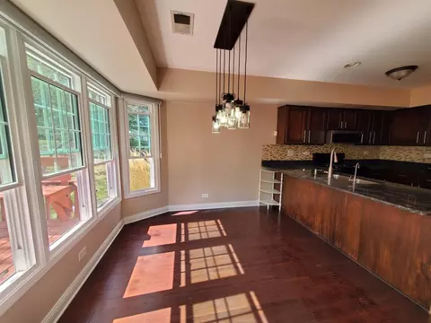 4904 Turnberry Dr, Hoffman Estates, IL 60010 photo 7