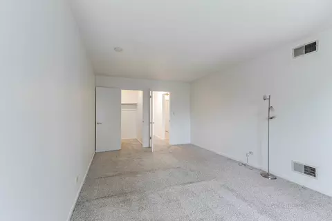 5000 Carriageway Dr #313, Rolling Meadows, IL 60008 photo 15