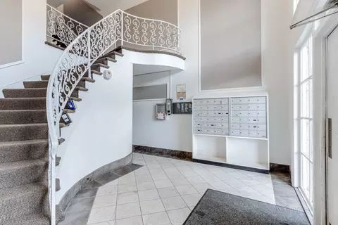 5000 Carriageway Dr #313, Rolling Meadows, IL 60008 photo 3