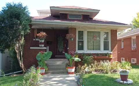 423 S 15th Ave, Maywood, IL 60153