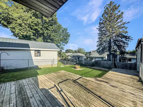 818 Monroe Dr, Freeport, IL 61032 photo 32