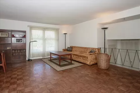 Living - 4049 Winston Dr, Hoffman Estates, IL 60192 photo 1 of 4