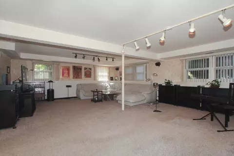 Other - 4049 Winston Dr, Hoffman Estates, IL 60192 photo 1 of 3
