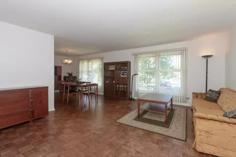Living - 4049 Winston Dr, Hoffman Estates, IL 60192 photo 3 of 4