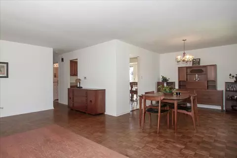 Dining - 4049 Winston Dr, Hoffman Estates, IL 60192 photo 2 of 2