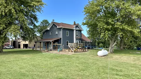 1650 E 810 North Rd, Stanford, IL 61774