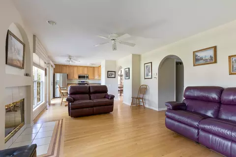 Living - 4750 Amber Cir, Hoffman Estates, IL 60192 photo 3 of 3