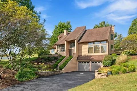 131 San Carlos Rd, Minooka, IL 60447