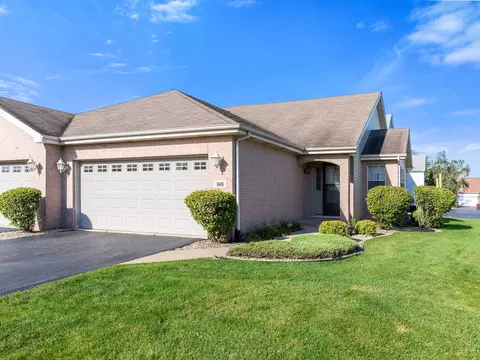 1416 Trail Side Dr, Beecher, IL 60401