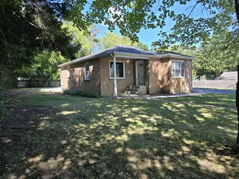 12832 W Southview Ave, Waukegan, IL 60085