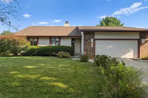 102 E Willard St, Urbana, IL 61801