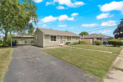 2010 W Grove Ave, Waukegan, IL 60085