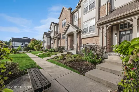 123 Rosehall Dr, Lake Zurich, IL 60047