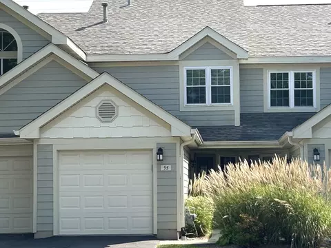 95 W Hamilton Dr, Palatine, IL 60067
