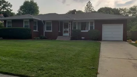 516 Leith Ave, Waukegan, IL 60085
