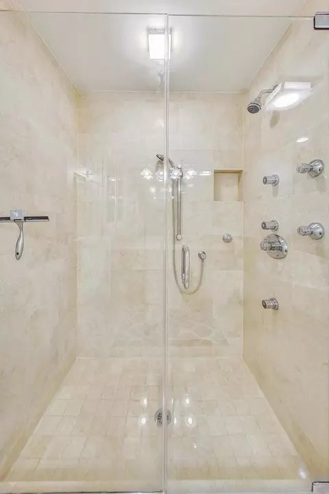 Bath - 21 E Huron St #2603, Chicago, IL 60611 photo 3 of 5