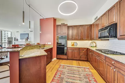 Kitchen - 21 E Huron St #2603, Chicago, IL 60611 photo 2 of 6