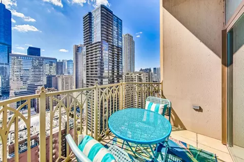Exterior - 21 E Huron St #2603, Chicago, IL 60611 photo 5 of 13