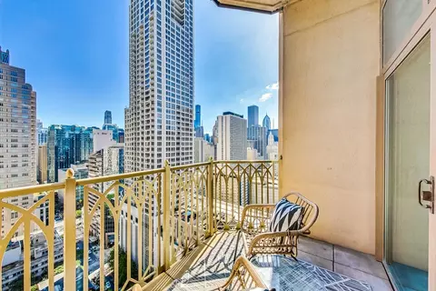 Exterior - 21 E Huron St #2603, Chicago, IL 60611 photo 3 of 13