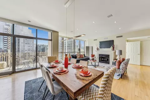 Dining - 21 E Huron St #2603, Chicago, IL 60611 photo 2 of 4