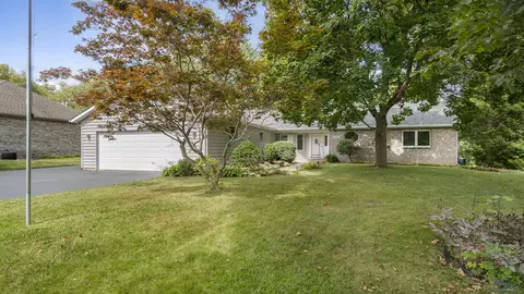 511 Trading Post Trl, Rockton, IL 61072