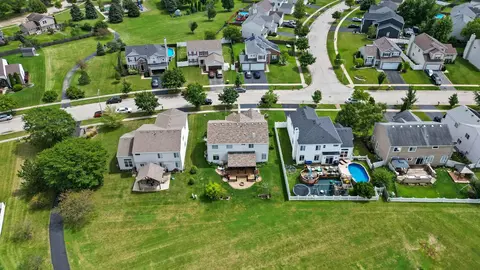 View/Area - 2909 Discovery Dr, Plainfield, IL 60586 photo 7 of 8