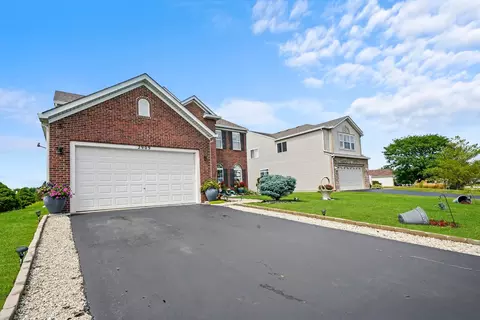 Exterior - 2909 Discovery Dr, Plainfield, IL 60586 photo 4 of 15