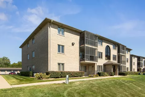 5125 W 139th Pl #604, Crestwood, IL 60418