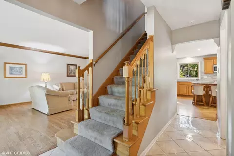 1717 N Beech Rd, Mount Prospect, IL 60056 photo 11