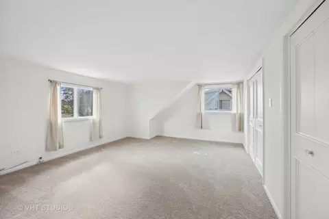 8753 Cranbrook Ln, Bridgeview, IL 60455 photo 9