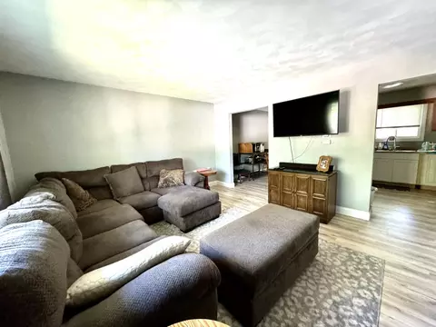 Living - 1015 Maple St, Bloomington, IL 61701 photo 1 of 4