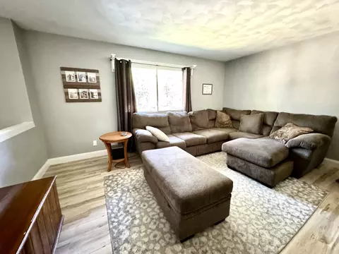 Living - 1015 Maple St, Bloomington, IL 61701 photo 3 of 4