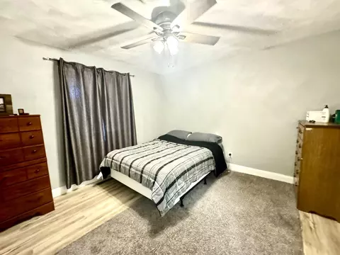 Bedroom - 1015 Maple St, Bloomington, IL 61701 photo 2 of 4