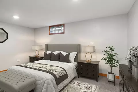 Bedroom - 16327 S Lily Cache Rd, Plainfield, IL 60586 photo 8 of 9