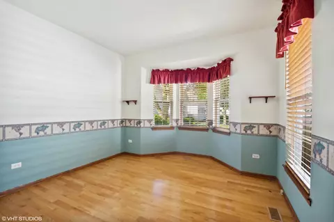 Living - 13813 S Hickory Ln, Plainfield, IL 60544 photo 3 of 3