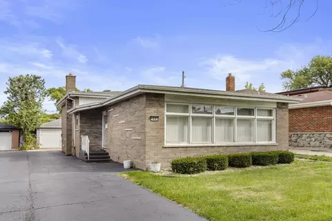 1622 E 92nd St, Chicago, IL 60617 photo 1