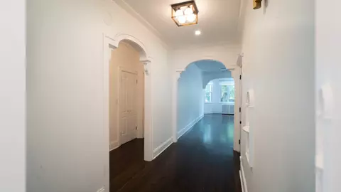 5040 N Ridgeway Ave, Chicago, IL 60625 photo 7