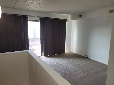 705 Kenneth Cir, Elgin, IL 60120 photo 12