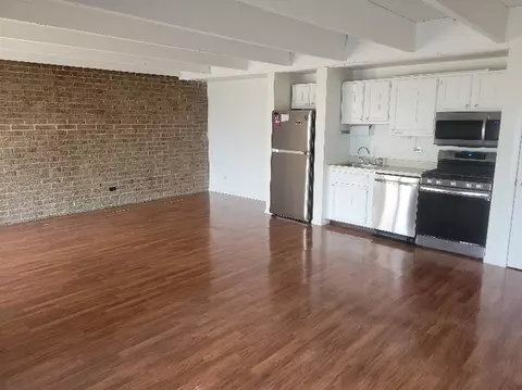 705 Kenneth Cir, Elgin, IL 60120 photo 5