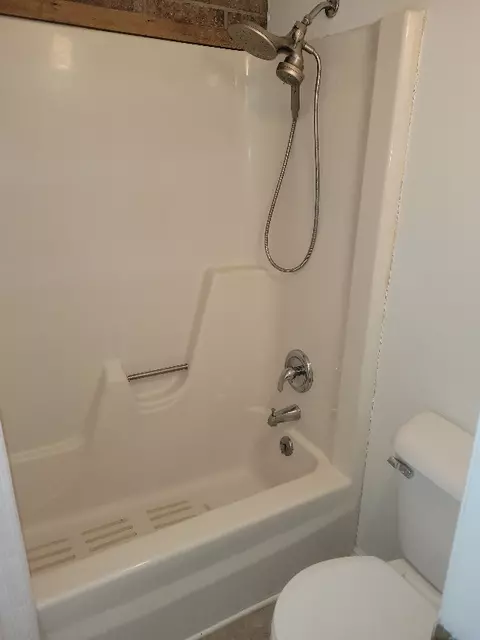 705 Kenneth Cir, Elgin, IL 60120 photo 17