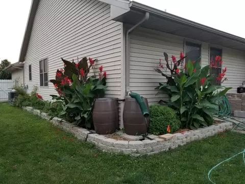 Exterior - 424 Mohawk Dr, Bourbonnais, IL 60914 photo 5 of 10
