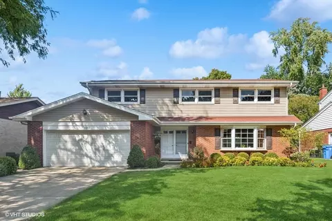 1212 W Glenn Ln, Mount Prospect, IL 60056