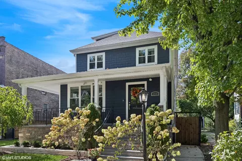 3716 N Tripp Ave, Chicago, IL 60641