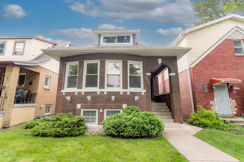 3217 Scoville Ave, Berwyn, IL 60402