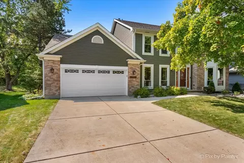 26 W645 Lindsey Ave, Winfield, IL 60190