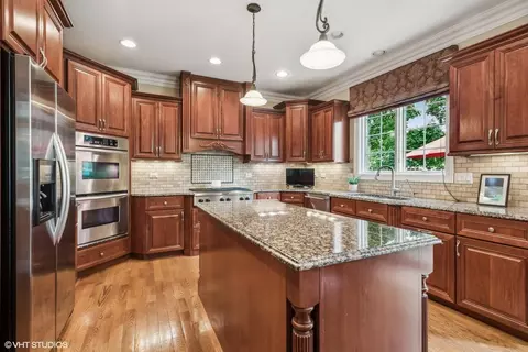 523 S Mitchell Ave, Elmhurst, IL 60126 photo 10