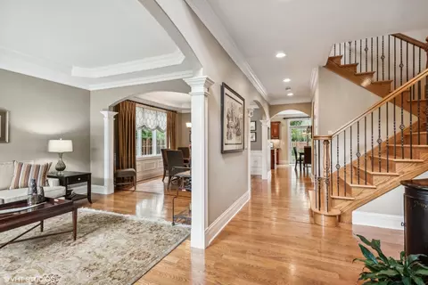 523 S Mitchell Ave, Elmhurst, IL 60126 photo 3