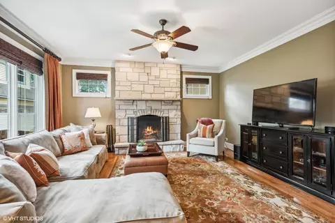 523 S Mitchell Ave, Elmhurst, IL 60126 photo 13
